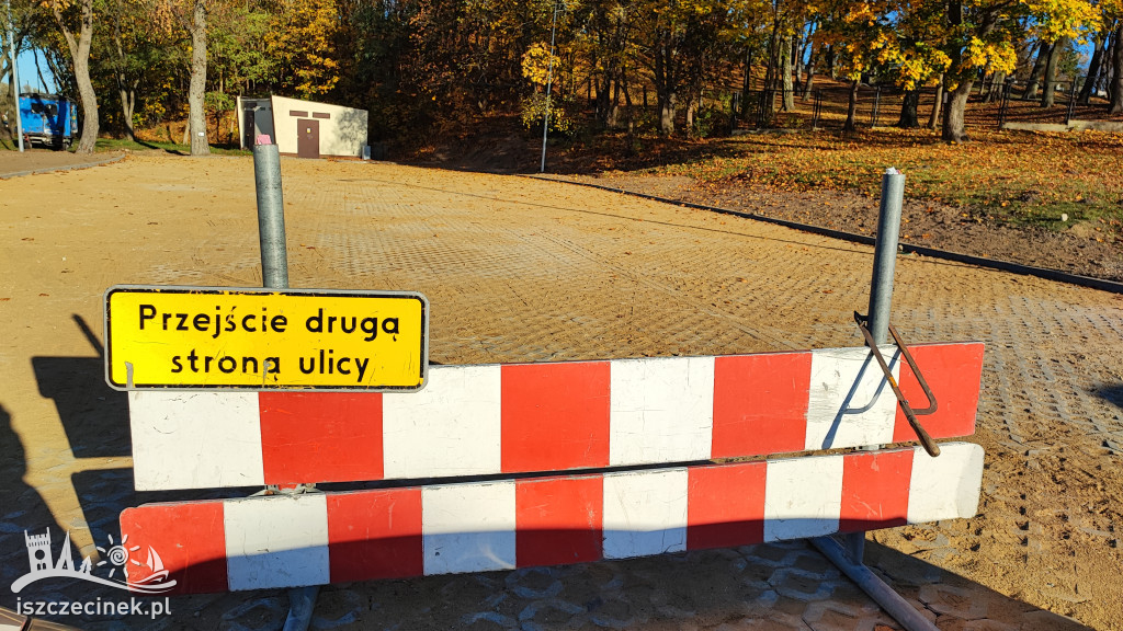 Nowy parking przy cmentarzu gotowy na 1 listopada? Jest na to duża szansa