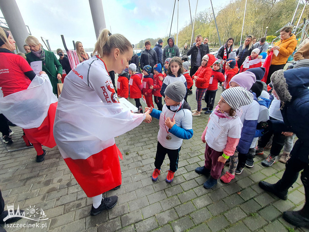 Pierwszy przedszkolny Bieg Niepodległości. Maluchy wiedzą czym jest patriotyzm.
