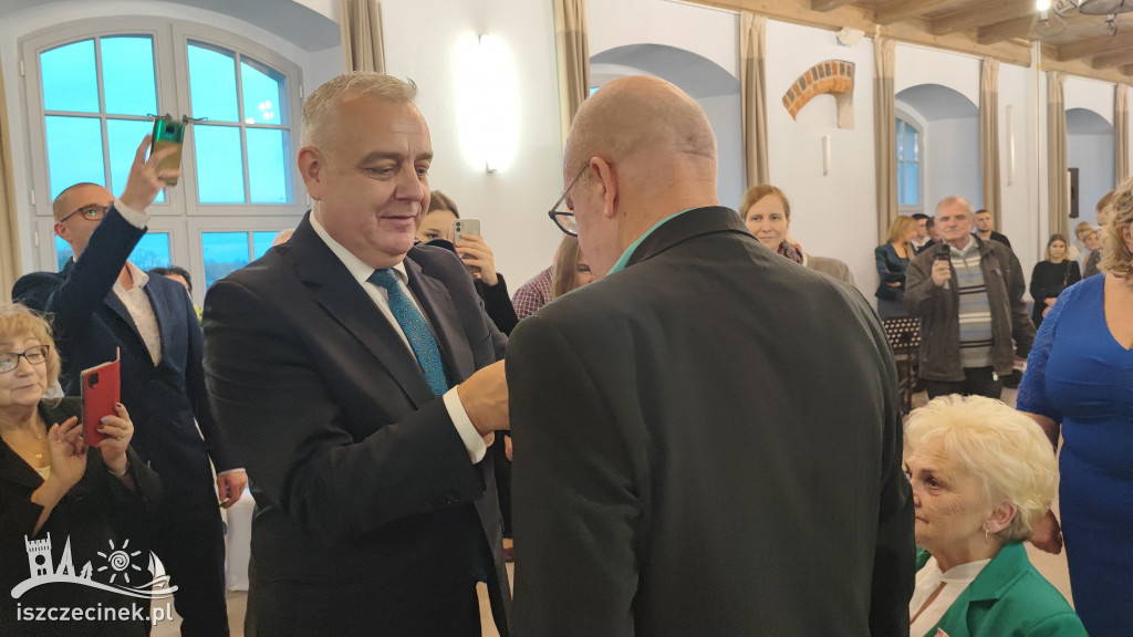 Osiem par po pięćdziesięciu latach znów powiedziało sobie „tak”