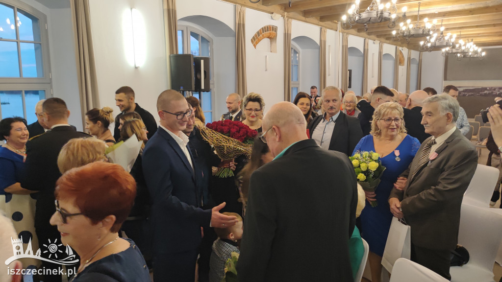 Osiem par po pięćdziesięciu latach znów powiedziało sobie „tak”