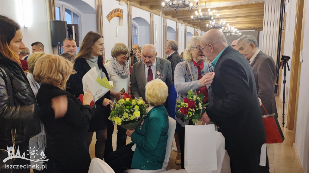 Osiem par po pięćdziesięciu latach znów powiedziało sobie „tak”