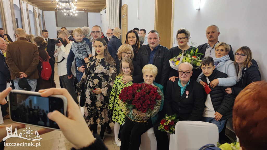 Osiem par po pięćdziesięciu latach znów powiedziało sobie „tak”