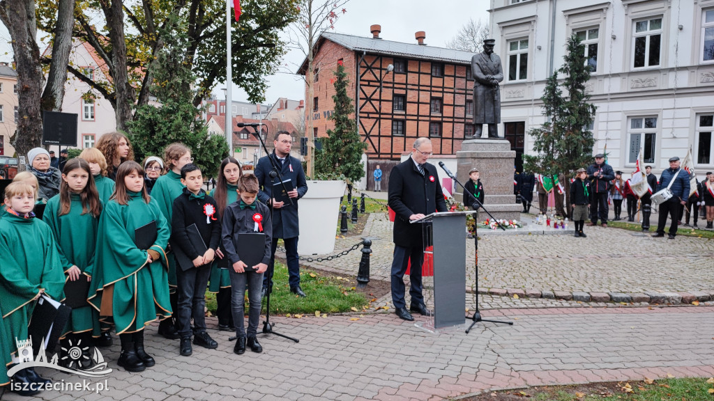 W 104. rocznicę odzyskania przez Polskę niepodległości