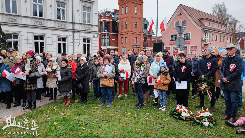 W 104. rocznicę odzyskania przez Polskę niepodległości