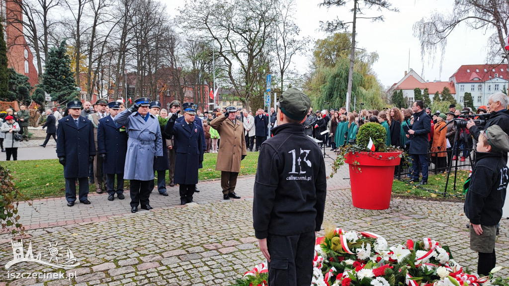W 104. rocznicę odzyskania przez Polskę niepodległości