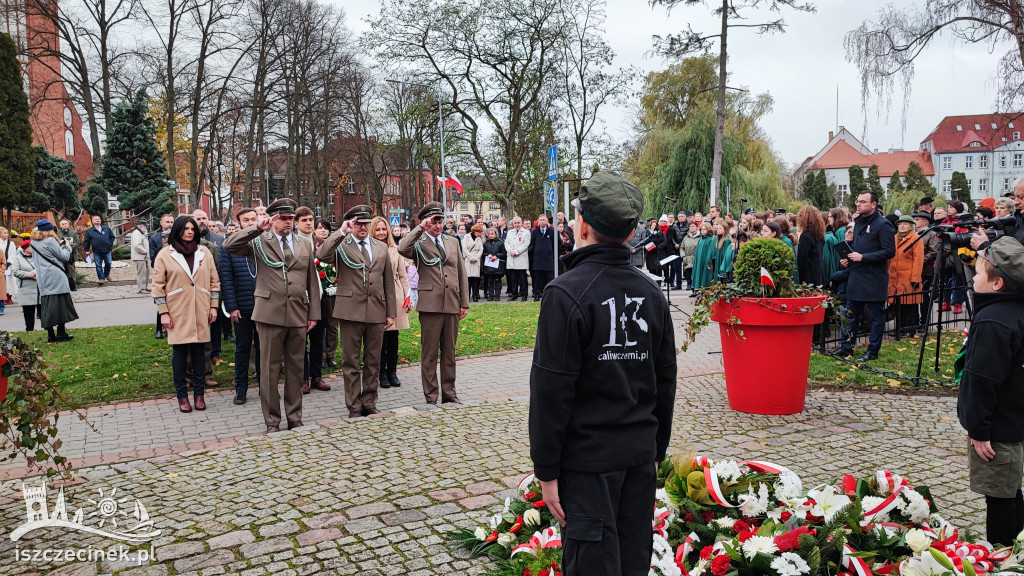 W 104. rocznicę odzyskania przez Polskę niepodległości