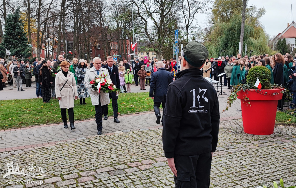 W 104. rocznicę odzyskania przez Polskę niepodległości