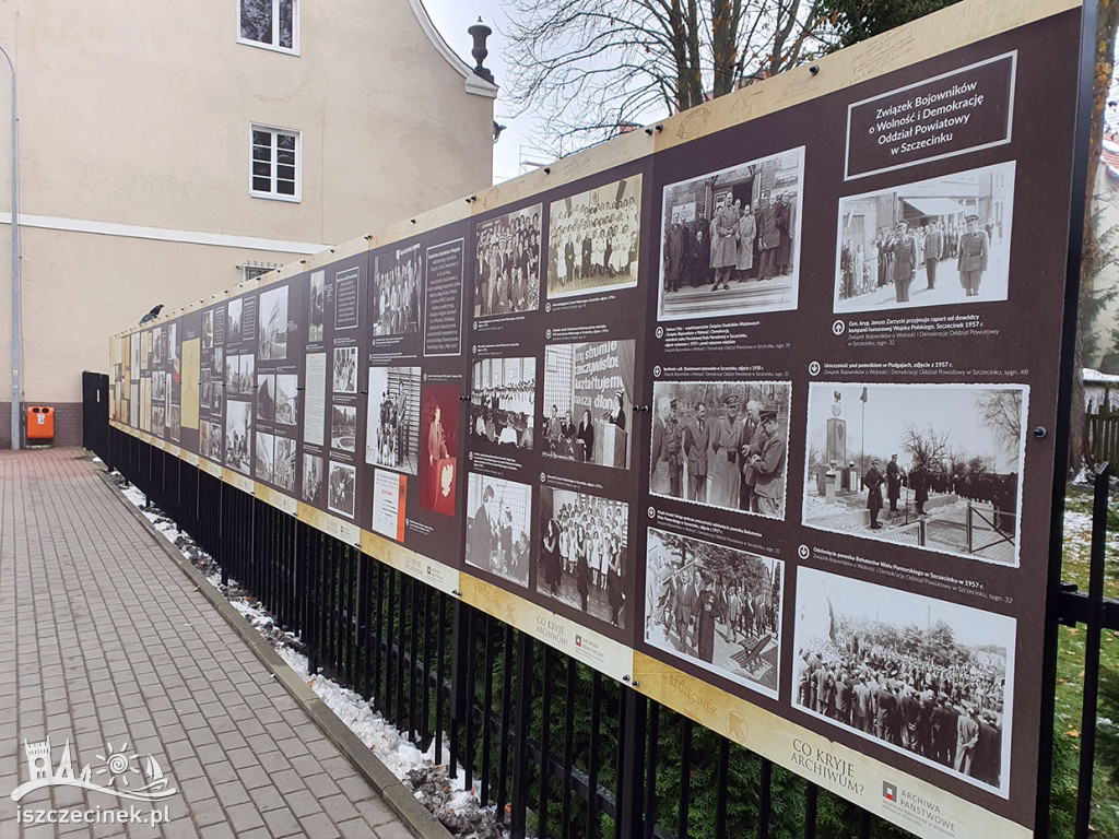 Jubileuszowa wystawa „pod chmurką”.  70-lecie Archiwum Państwowego w Szczecinku
