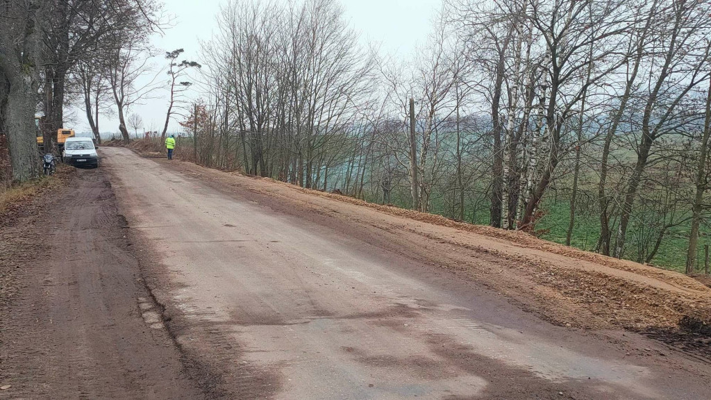 Trwa przebudowa odcinka drogi Juchowo – Radacz. Kiedy koniec prac?