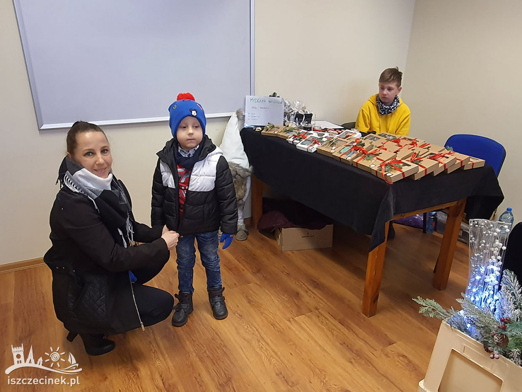 Biały Bór zainaugurował sezon jarmarków bożonarodzeniowych.
