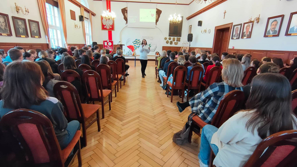 Ważne emocje – spotkanie przedstawicieli Centrum Zdrowia Psychicznego z uczniami