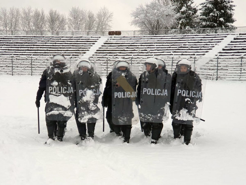 Szczecineccy policjanci szkolili się na stadionie Gwardii Koszalin
