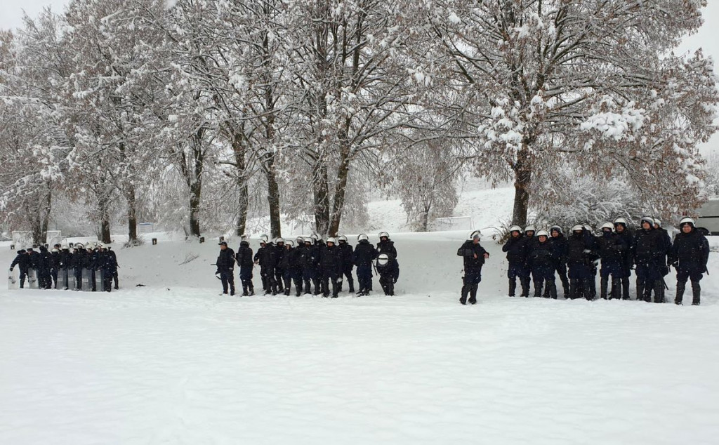 Szczecineccy policjanci szkolili się na stadionie Gwardii Koszalin
