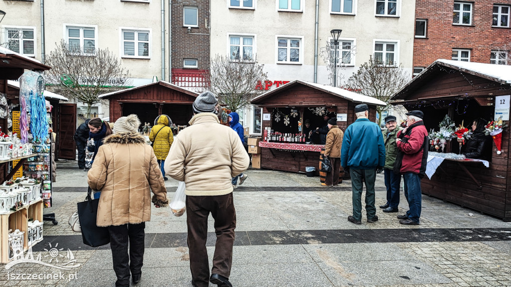 W centrum miasta rozpoczął się świąteczny jarmark