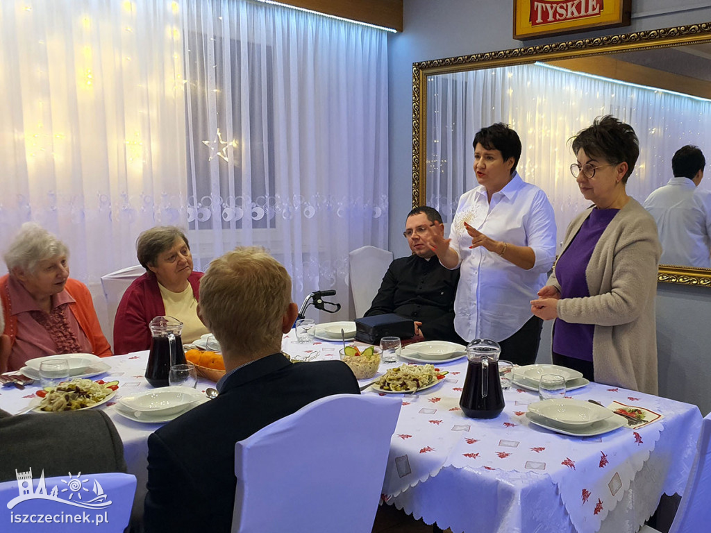 Wigilia osób niesłyszących. Było rodzinnie i nastrojowo.