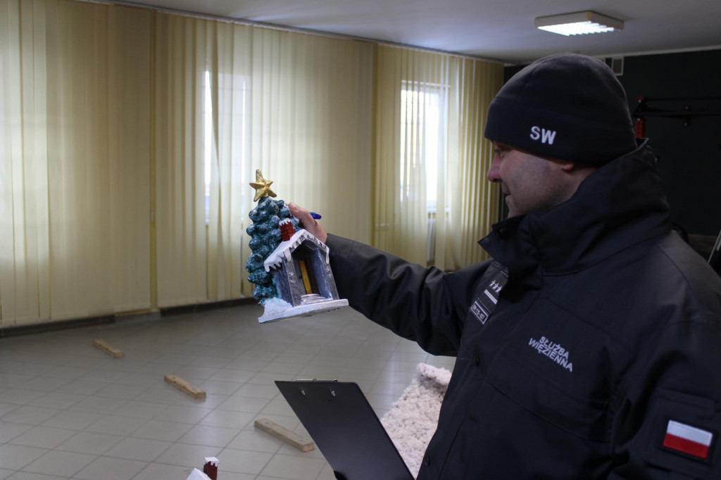 Święta za kratami. Konkurs szopek i wspólny opłatek