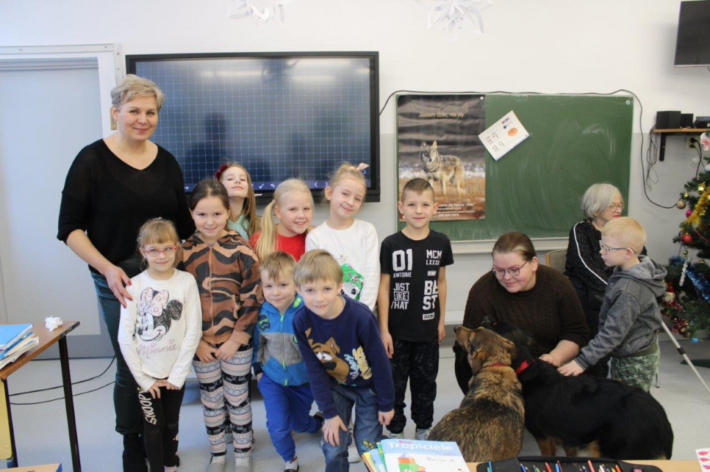 W gminie Barwice już wiedzą, jak funkcjonują „Pies i wilk w świecie ludzi”.