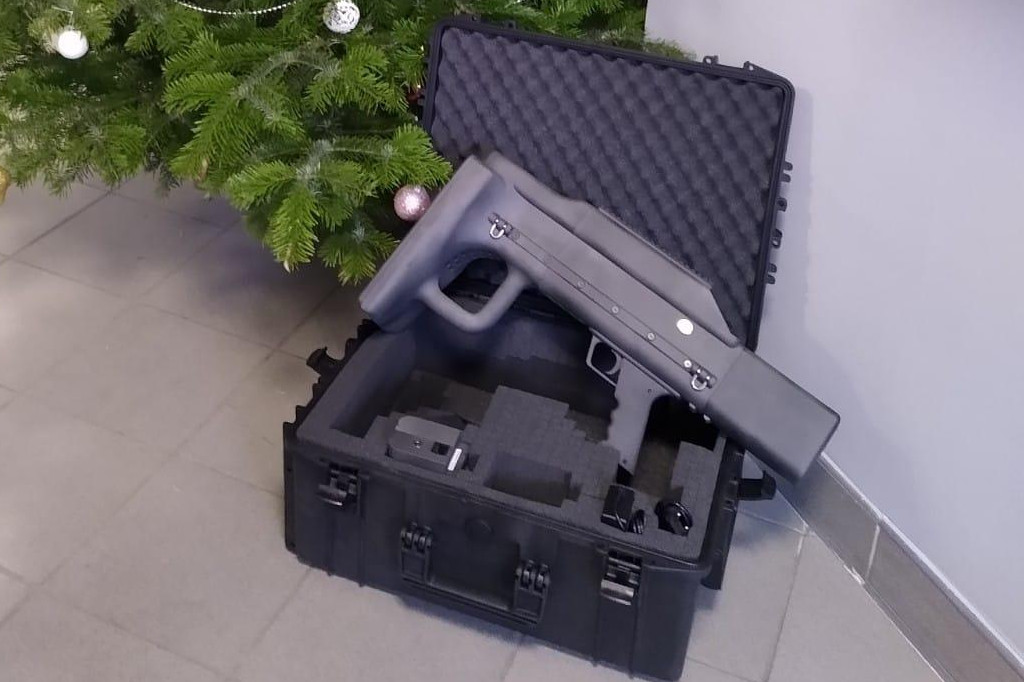 Broń na drony dla funkcjonariuszy Służby Więziennej. Nad zakładem karnym nie polatasz…