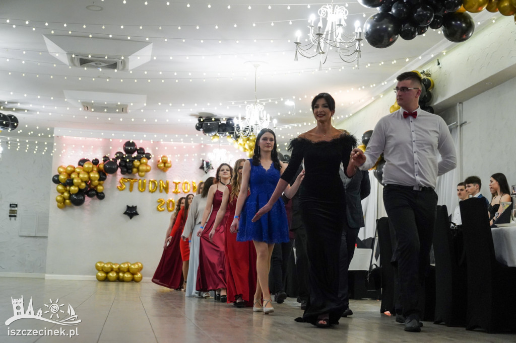Studniówka uczniów Zespołu Szkół Technicznych w Szczecinku