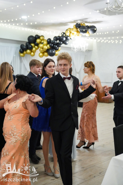 Studniówka uczniów Zespołu Szkół Technicznych w Szczecinku