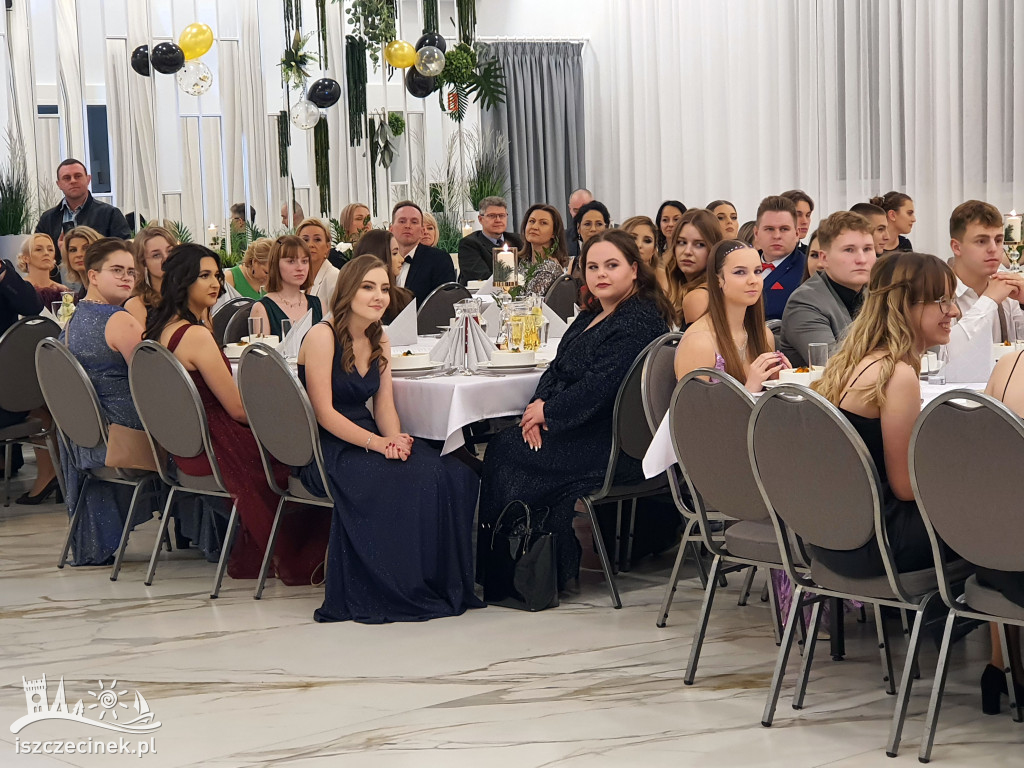 Studniówka uczniów Zespołu Szkół nr 1 w Szczecinku