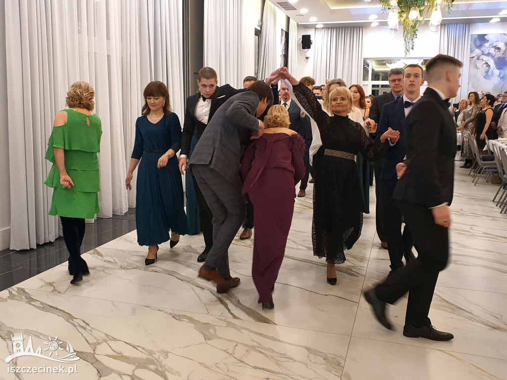 Studniówka uczniów Zespołu Szkół nr 1 w Szczecinku