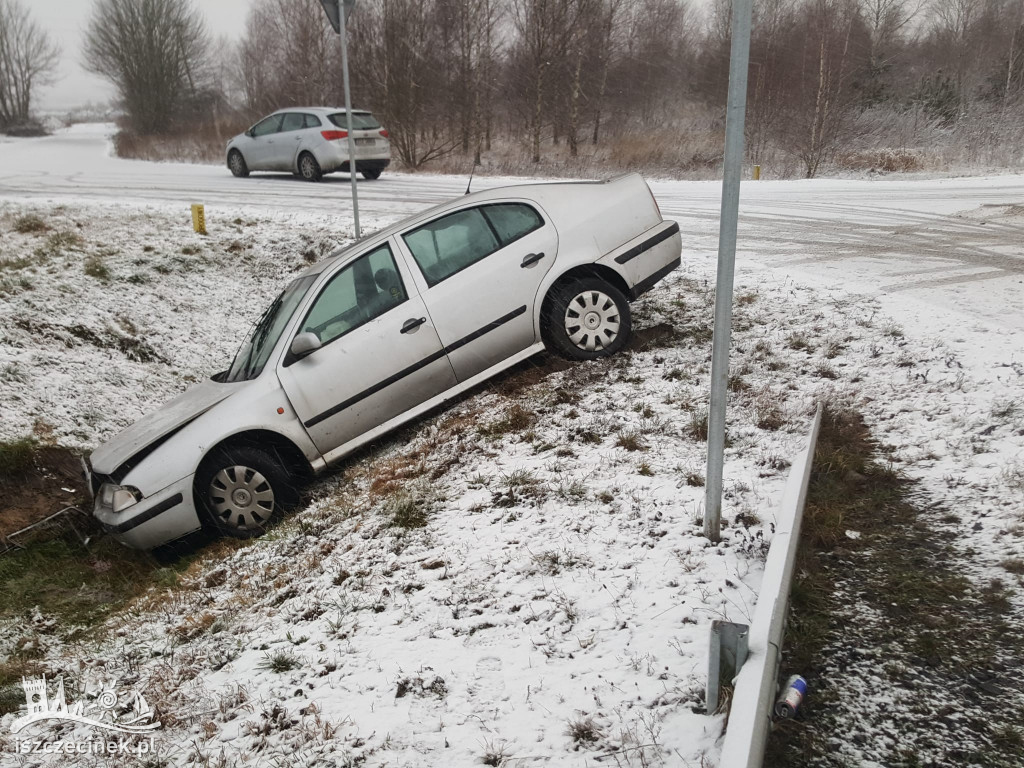 Śnieg powrócił do Szczecinka. Na bocznych drogach jest ślisko