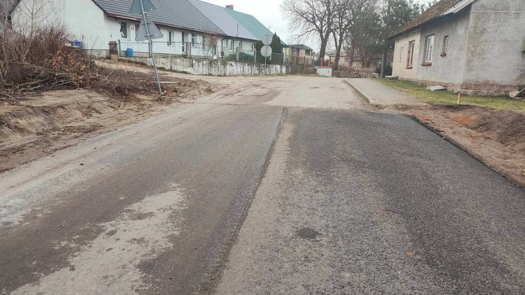 Trwają zaawansowane prace przy przebudowie odcinka drogi Juchowo – Radacz