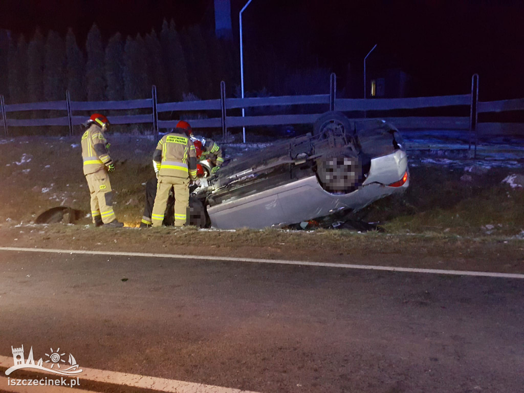 SZCZECINEK. Dachowała osobowa honda