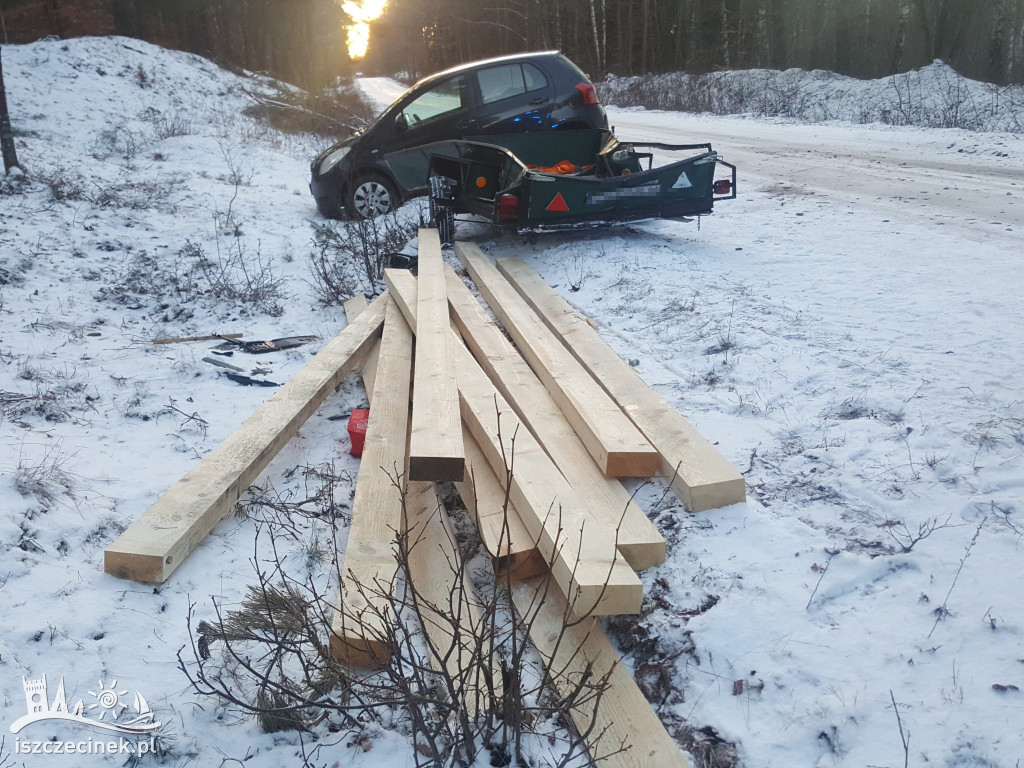 Kolizja na drodze DK11 - Stare Wierzchowo