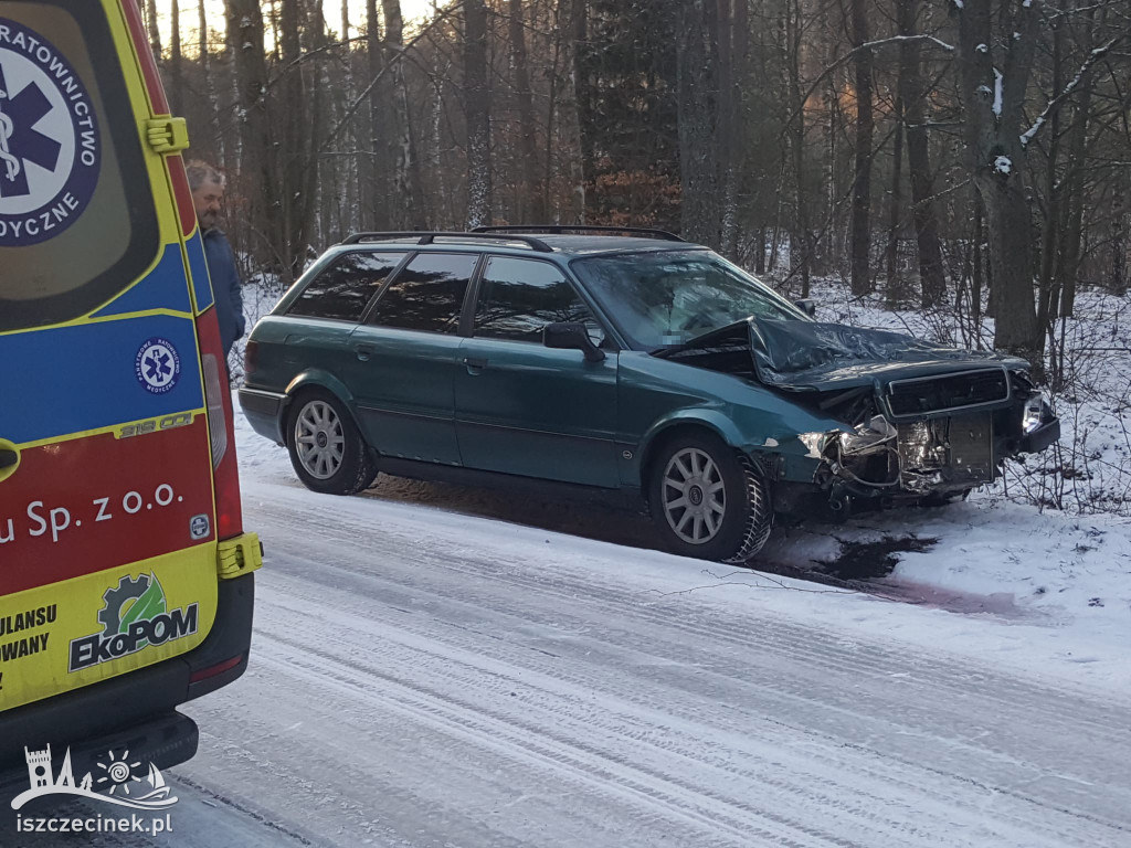 Kolizja na drodze DK11 - Stare Wierzchowo