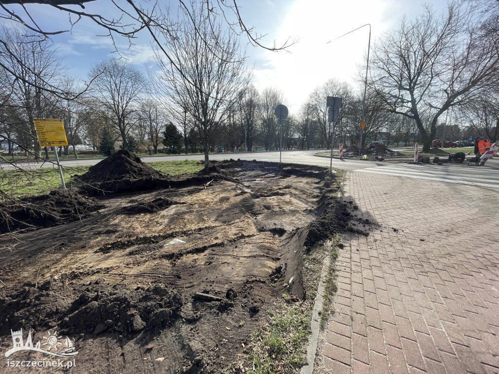 Trwa budowa Aldi. Będzie też nowa droga