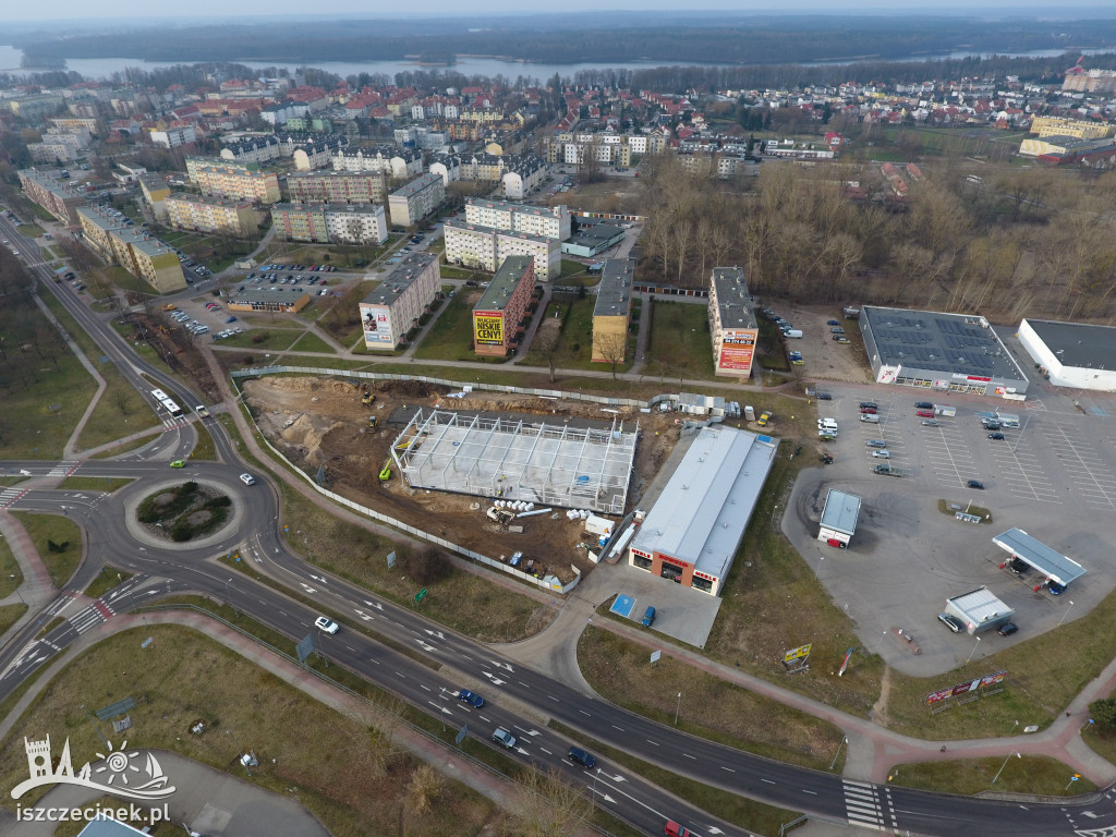 Trwa budowa Aldi. Będzie też nowa droga