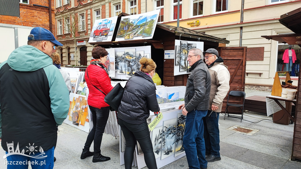 W centrum miasta rozpoczął się Wielkanocny Jarmark