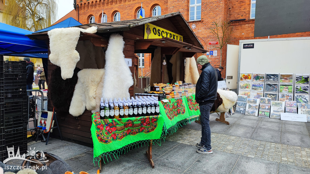 W centrum miasta rozpoczął się Wielkanocny Jarmark