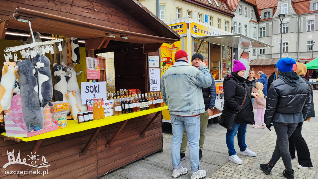 W centrum miasta rozpoczął się Wielkanocny Jarmark
