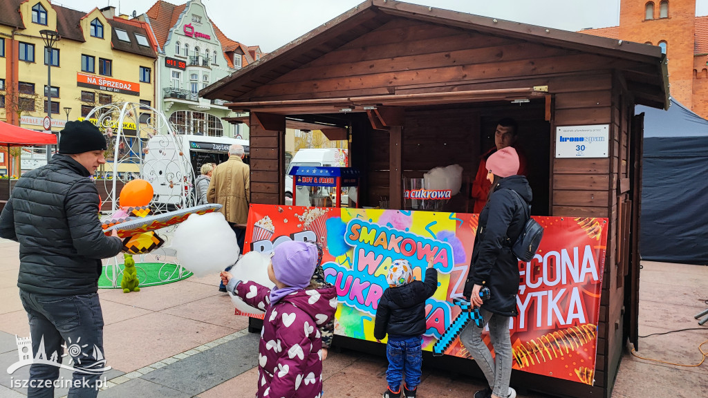 W centrum miasta rozpoczął się Wielkanocny Jarmark