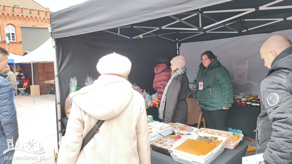 W centrum miasta rozpoczął się Wielkanocny Jarmark