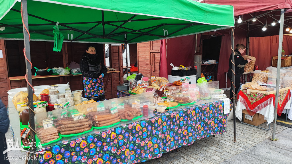 W centrum miasta rozpoczął się Wielkanocny Jarmark