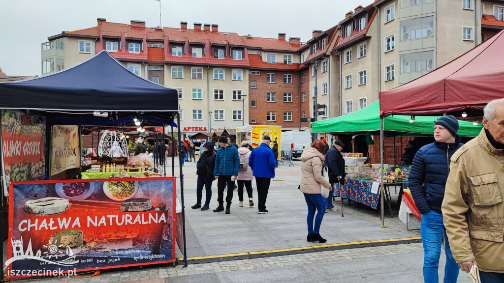 W centrum miasta rozpoczął się Wielkanocny Jarmark