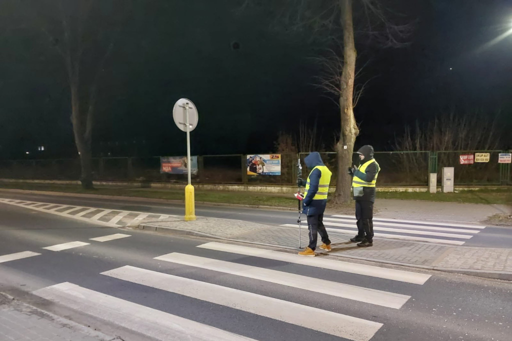 SZCZECINEK. Doświetlili przejścia dla pieszych