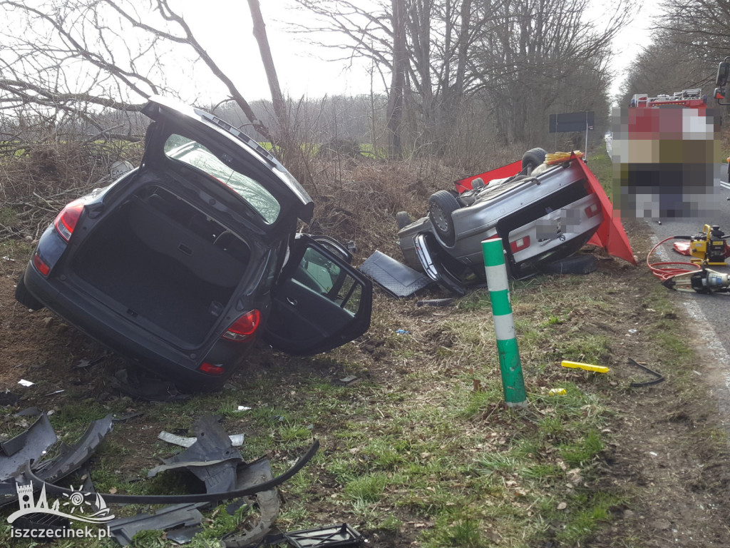 Śmiertelny wypadek pod Szczecinkiem. Nie żyje kierowca BMW, dwie osoby w szpitalu