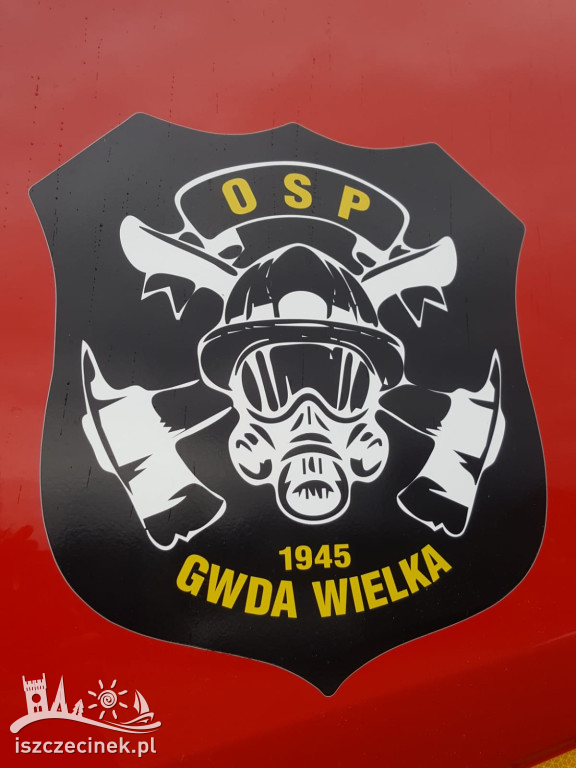 Wielkie święto w Gwdzie Wielkiej. Druhowie powitali nowy wóz strażacki!