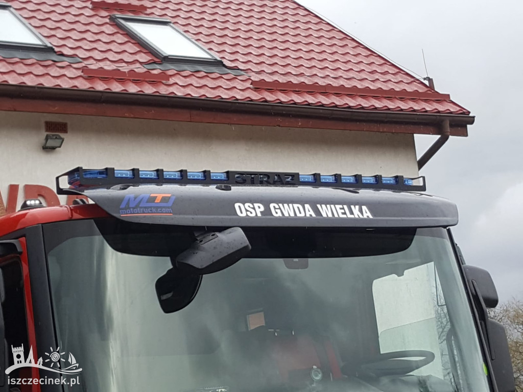 Wielkie święto w Gwdzie Wielkiej. Druhowie powitali nowy wóz strażacki!