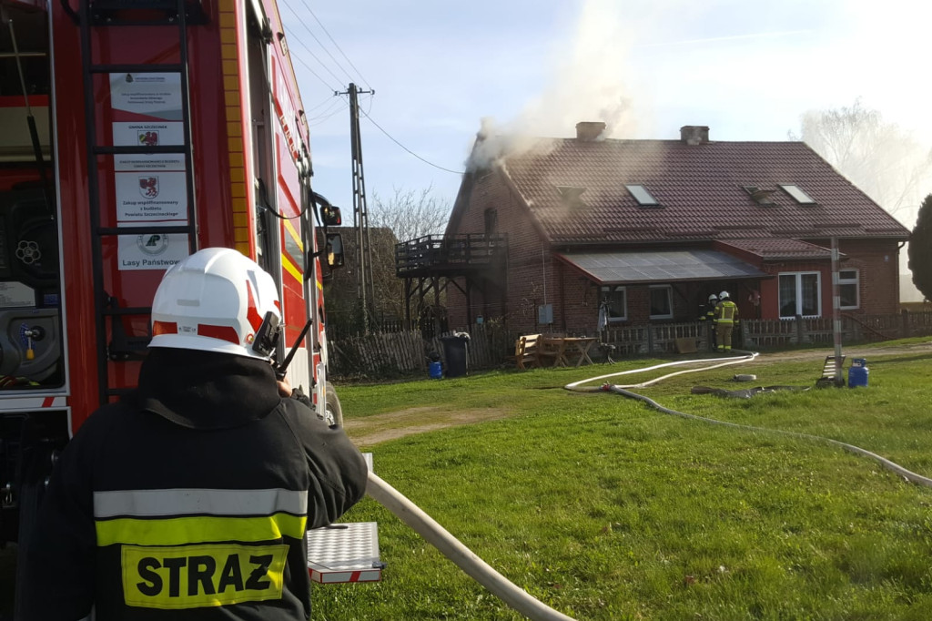 Pożar domu w gminie Biały Bór. Spłonęło poddasze