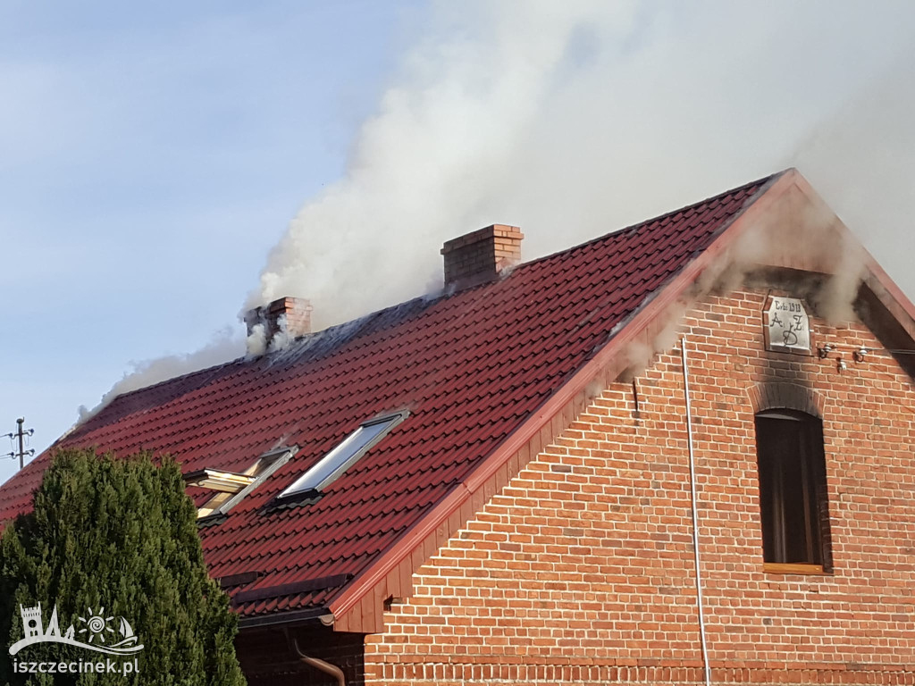 Pożar domu w gminie Biały Bór. Spłonęło poddasze