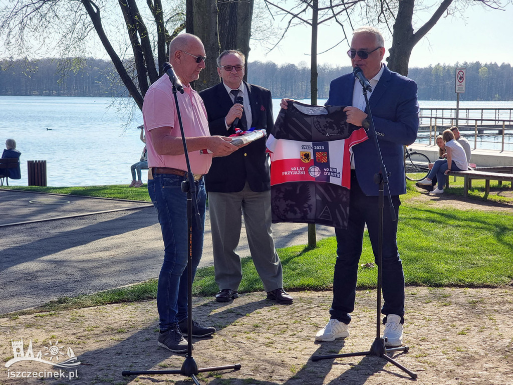 Cztery dekady przyjaźni Szczecinka i Noyelles sous Lens.