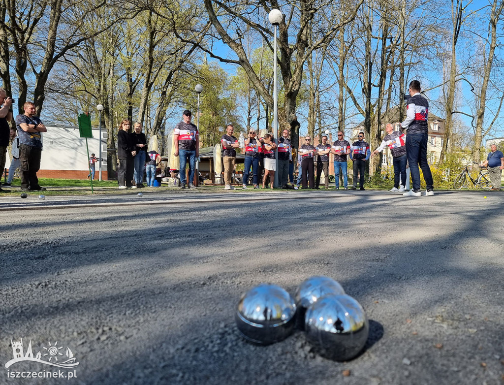 Cztery dekady przyjaźni Szczecinka i Noyelles sous Lens.