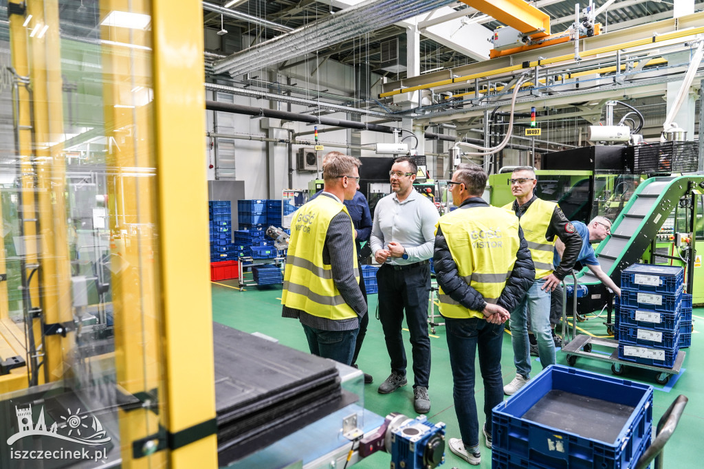 Schneider Electric Elda z nową halą przetwórstwa tworzyw sztucznych
