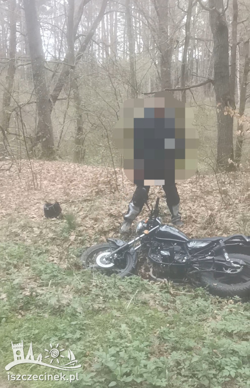 Kompletnie pijany motocyklista wpadł do przydrożnego rowu. Ile wydmuchał?